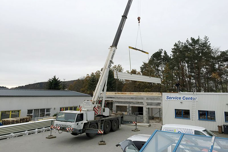 Bauarbeiten 2016 zur weiteren Vergößerung unseres Service-Centers in Betzdorf.